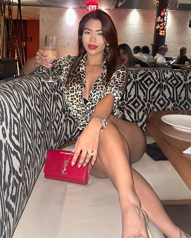 fernanda vegas feet 1