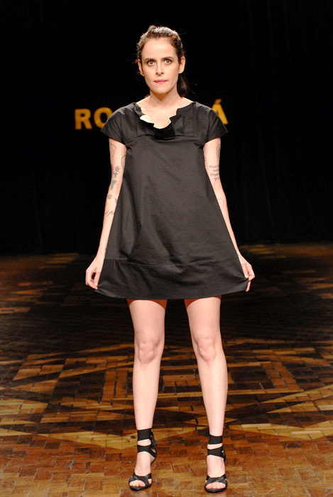 fernanda young feet 1