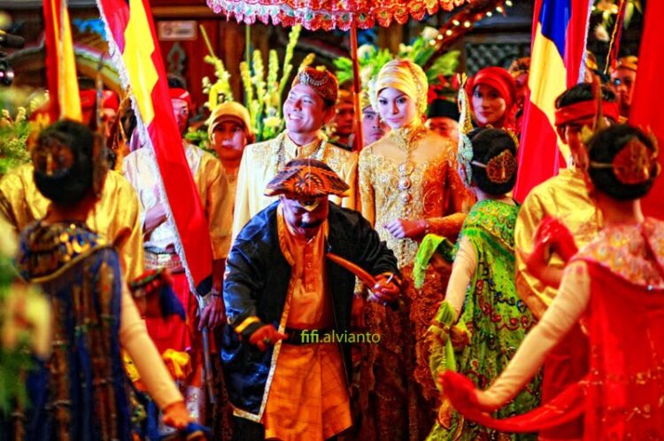 fifi alvianto feet 5