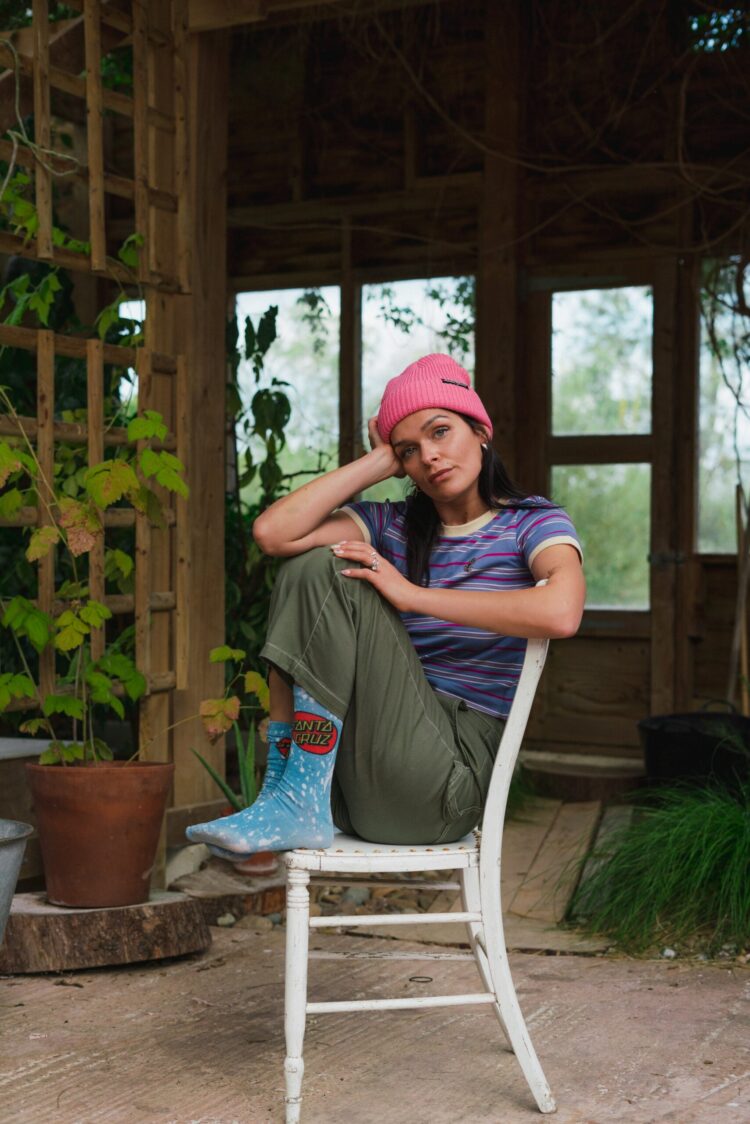 fifi newbery feet 2 scaled