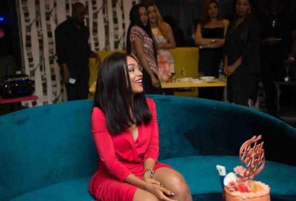 fifi umenyiora feet 6