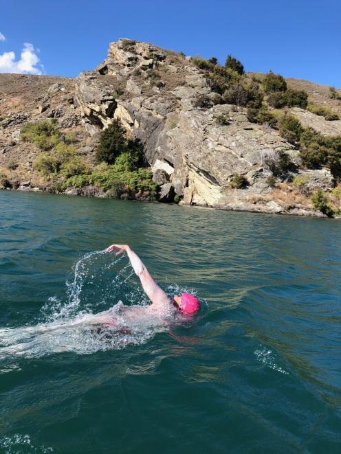 fiona fairbairn feet