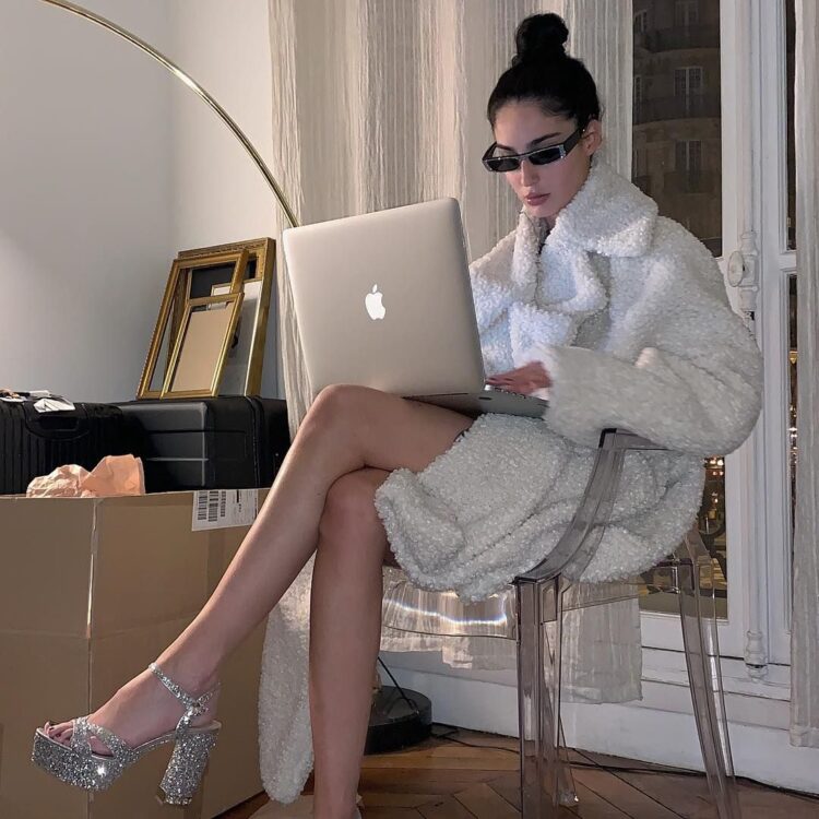 fiona zanetti feet 4