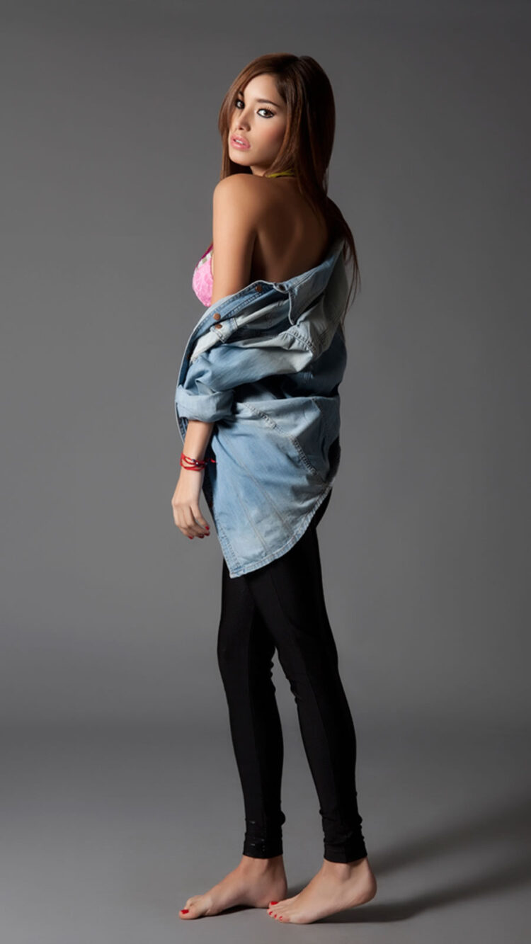 fiorella chirichigno feet