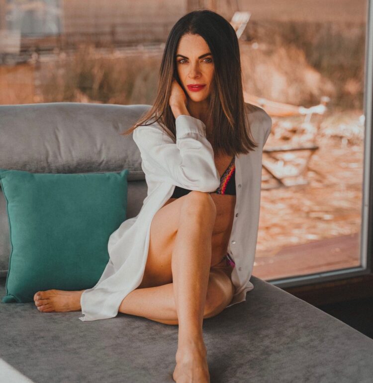 fiorella rodriguez feet 1