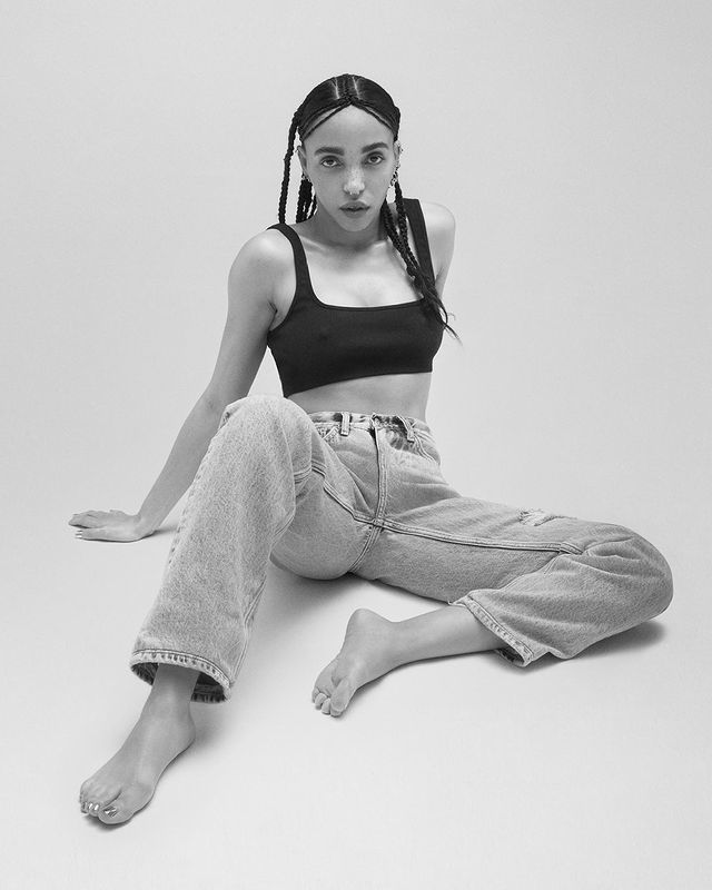 fka twigs feet 5