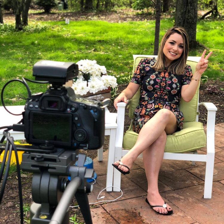 flavia calina feet 1