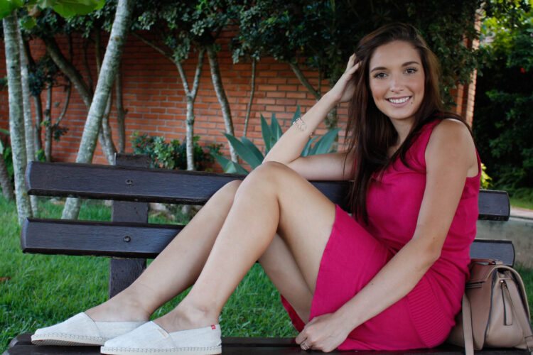 flavia carboni feet 4 scaled