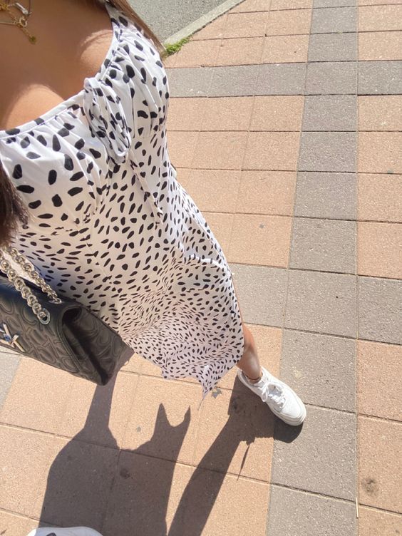 flavia cavasotti feet 2