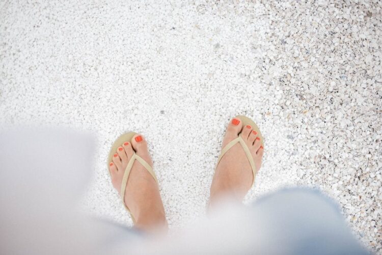 flora wistrom feet 5