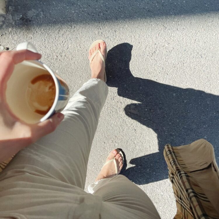 flora wistrom feet 6