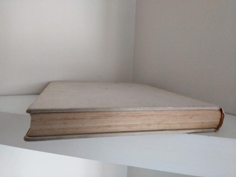 florence atwater feet 5