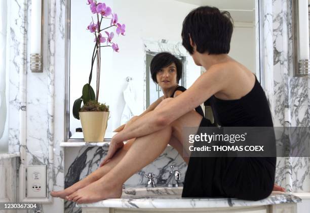 florence foresti feet 3