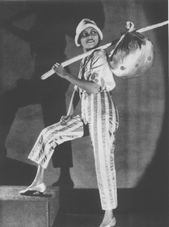 florence mills feet 4