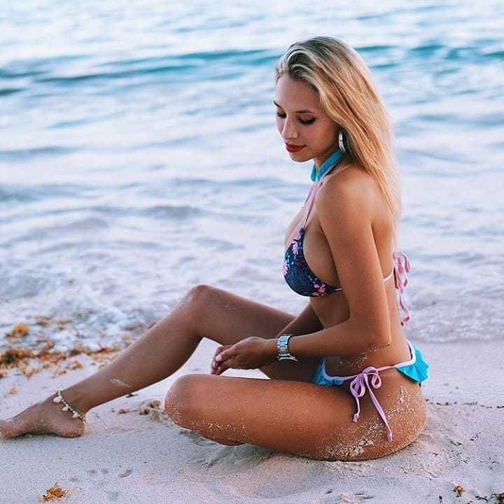 florencia moyano feet 5