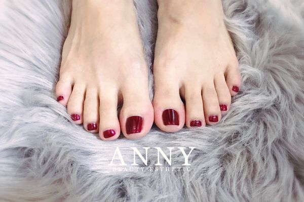fluffy anny feet 2