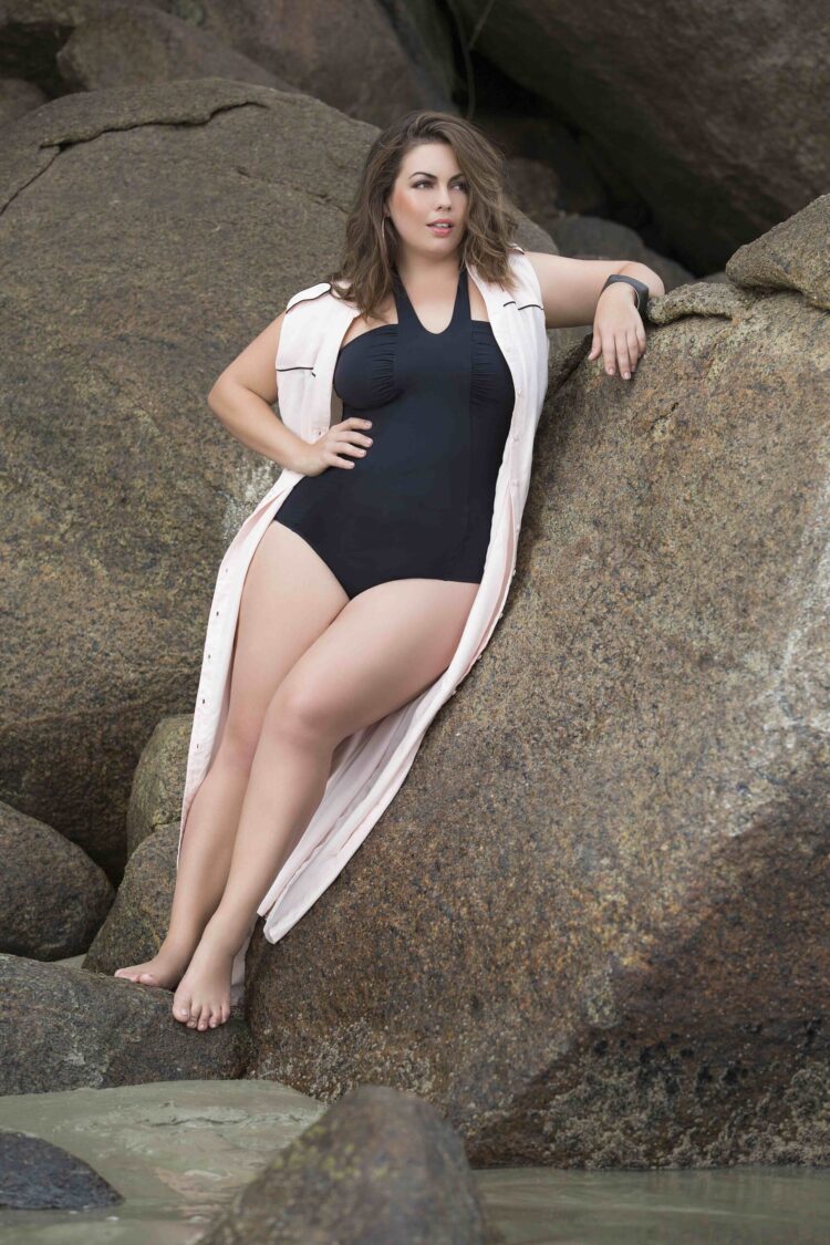 fluvia lacerda feet 4 scaled