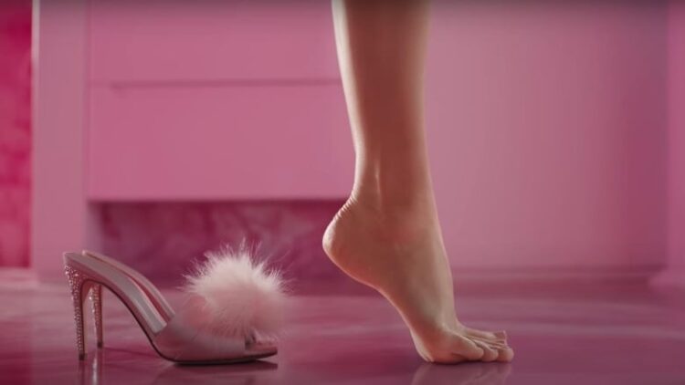 frances gabrielle feet 6