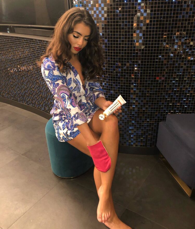 francesca allen feet 4