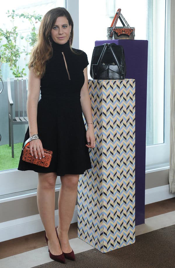 francesca eleonora versace feet 1