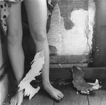 francesca woodman feet 1