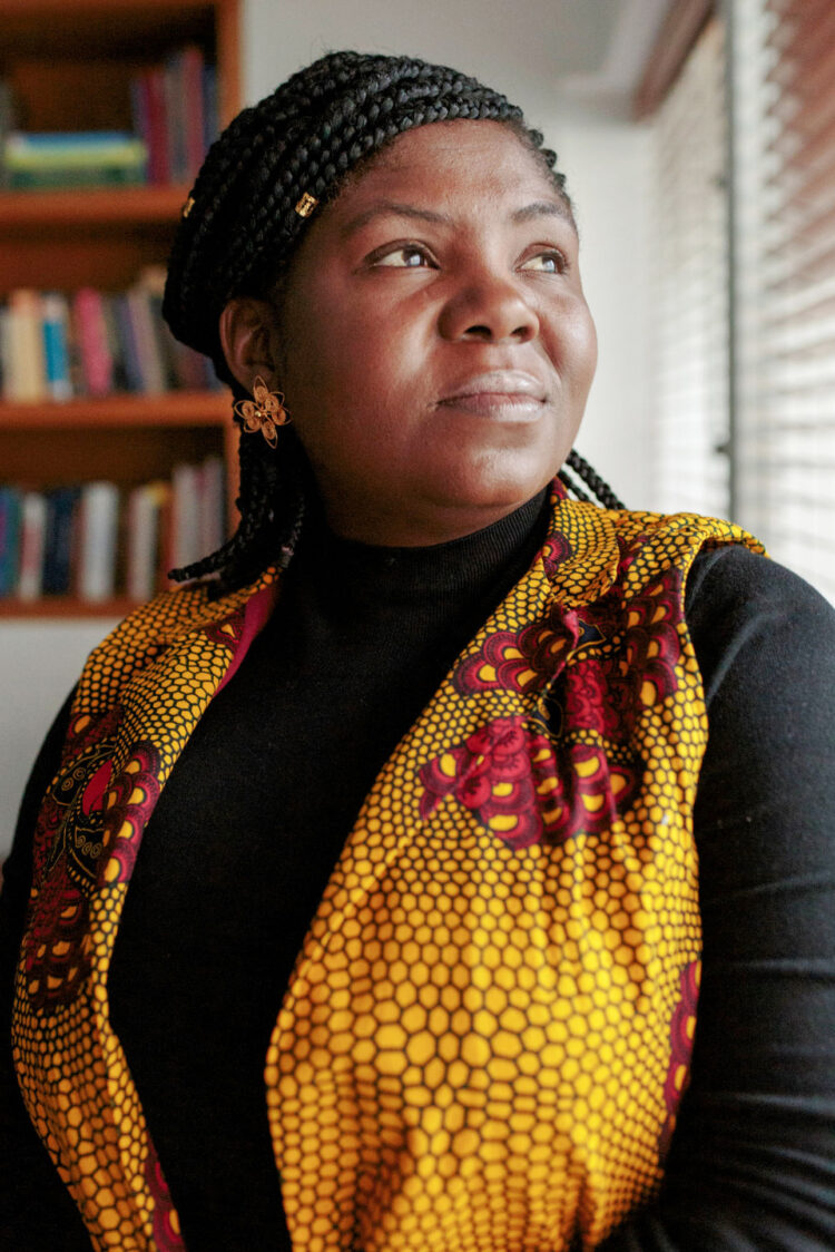 francia marquez mina feet 6