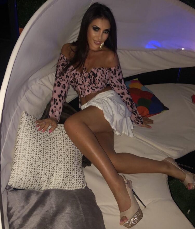 francine lewis feet 1