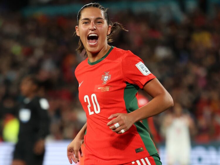 francisca nazareth feet 2