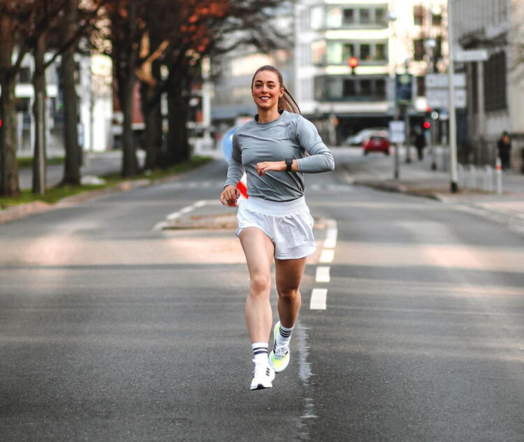 franziska schoebel feet 4