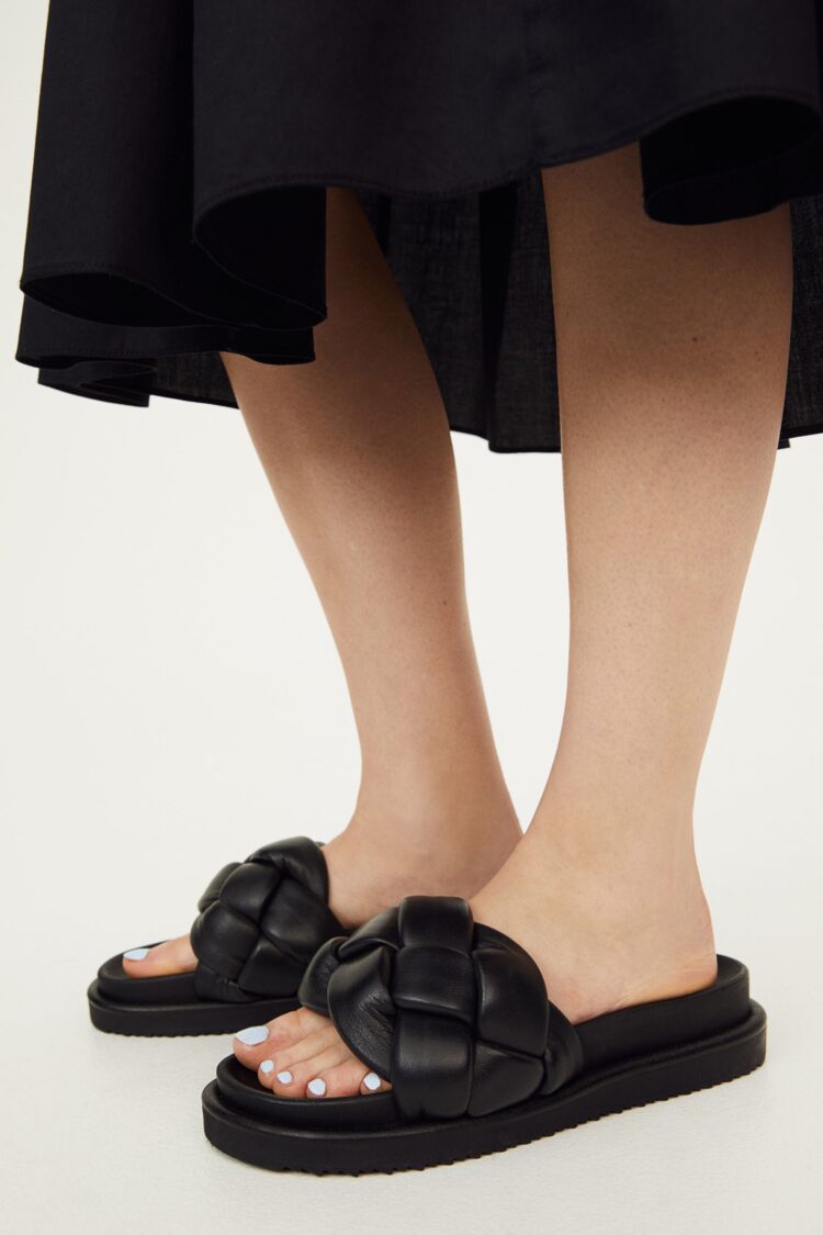 frederikke sofie falbe hansen feet 4