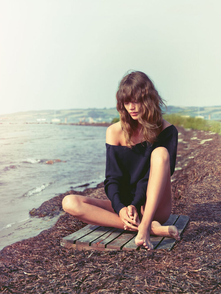 freja beha erichsen feet 2