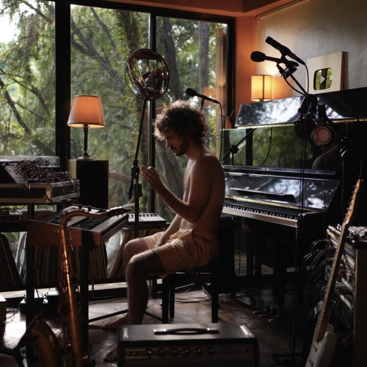 french kiwi juice feet