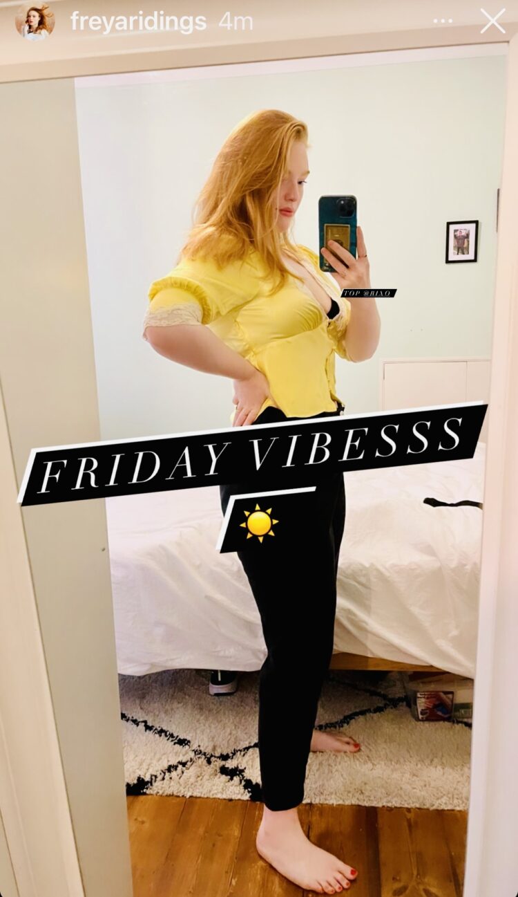 freya ridings feet 1