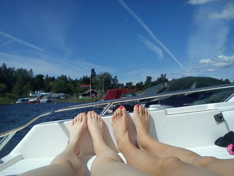 frida hansdotter feet 6