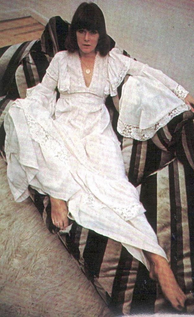 frida lyngstad feet 1