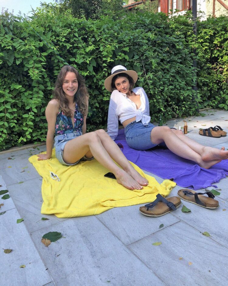 fulya zenginer evren feet