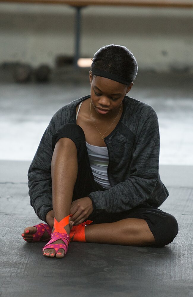gabby douglas feet 2