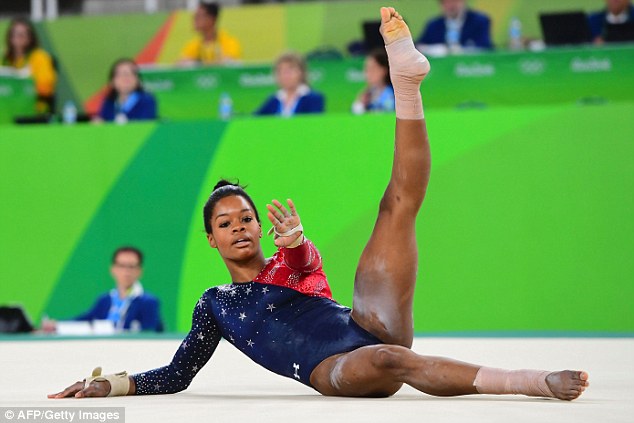 gabby douglas feet 4