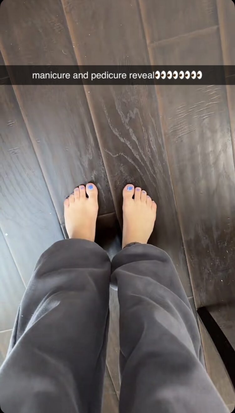gabby murray feet