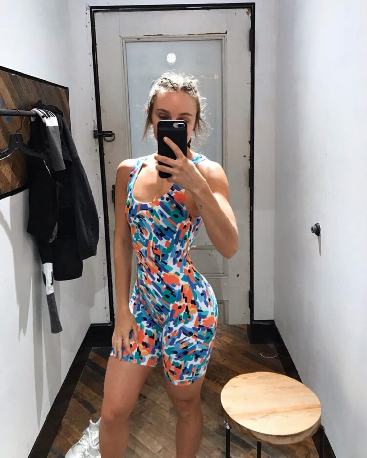 gabby scheyen feet 4