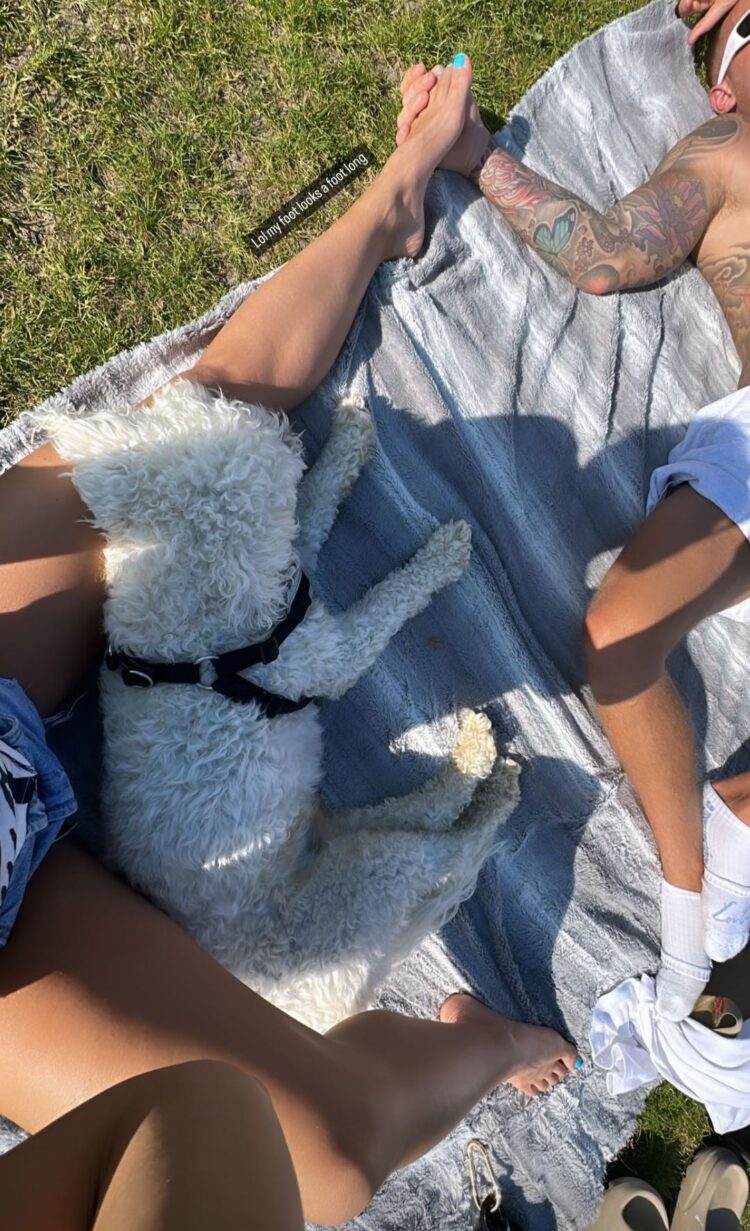 gabby victoria feet 5