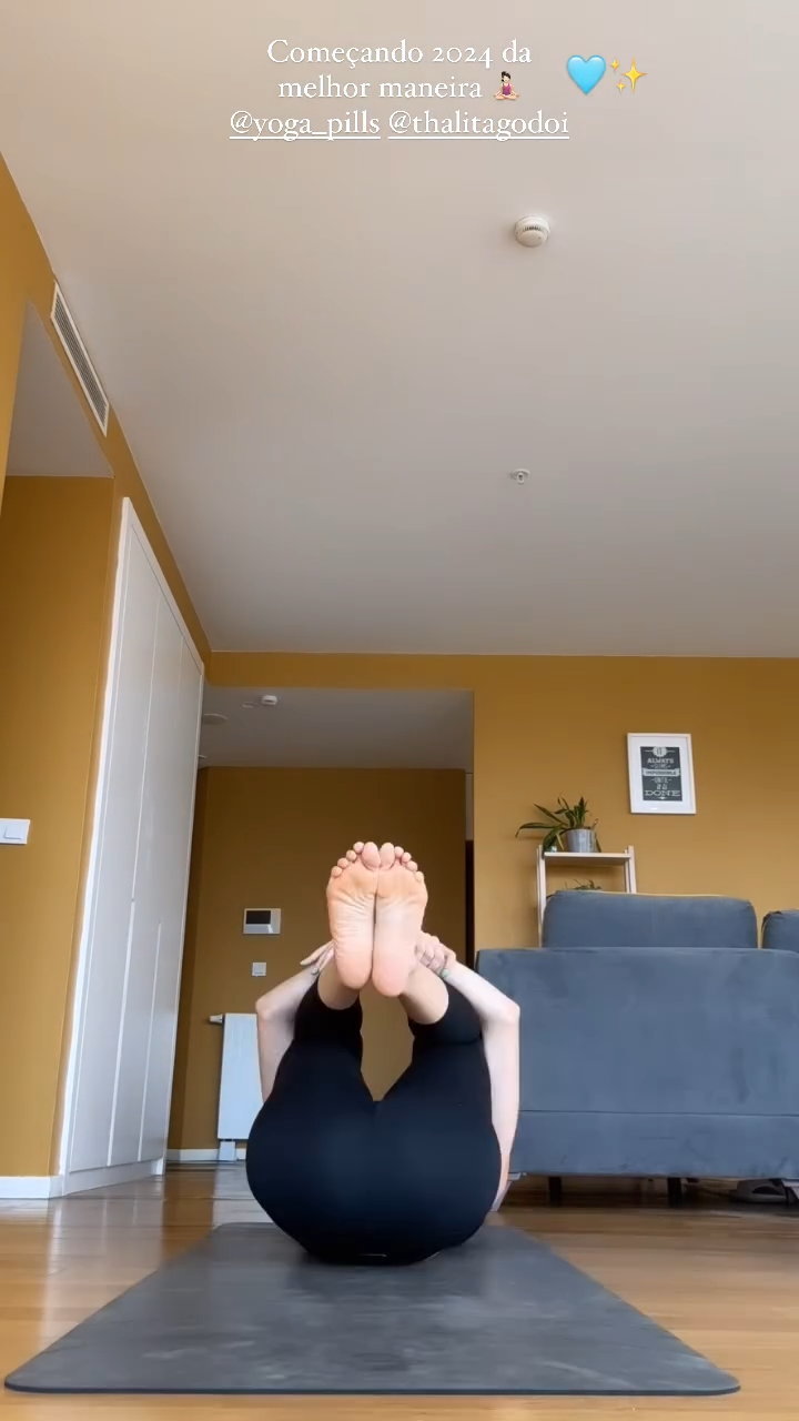 gabi dela puerta feet 6
