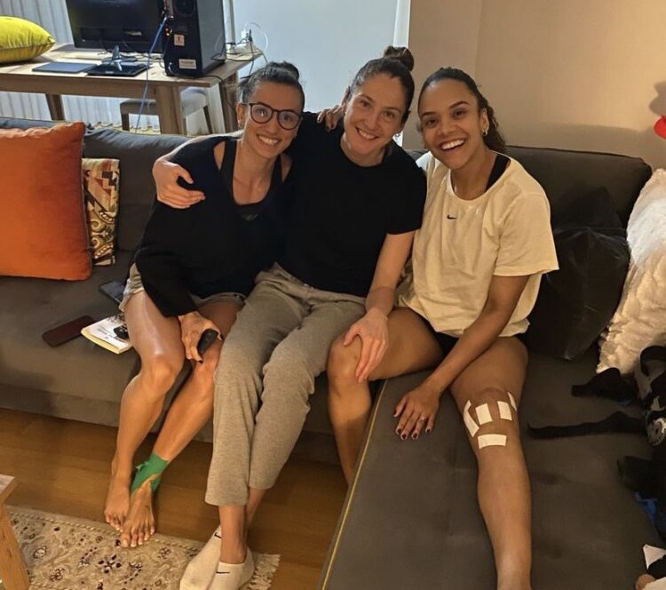 gabriela campos feet 6