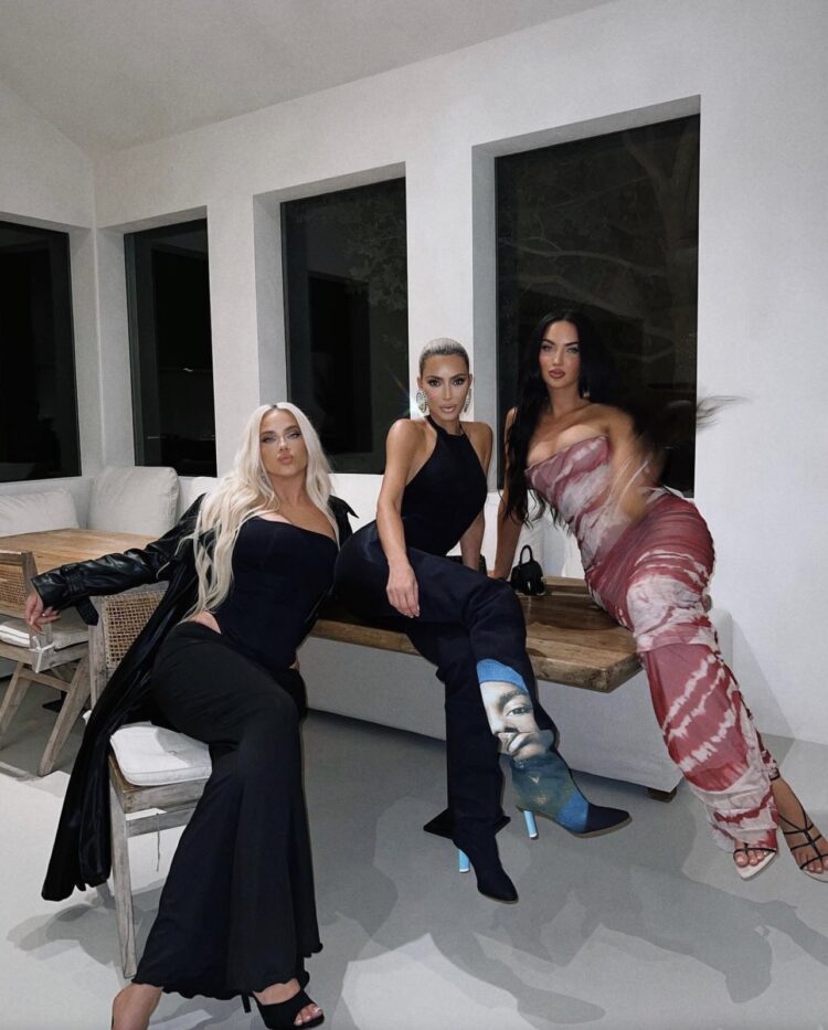 gabriela diaz feet 5