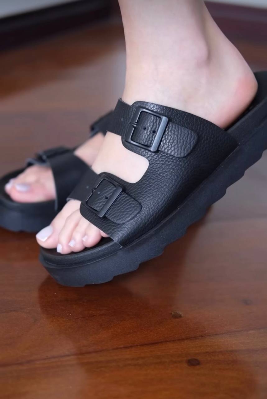 gabriela domingues feet 6