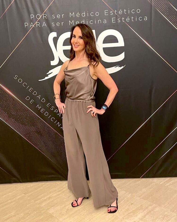 gabriela durlo feet 6