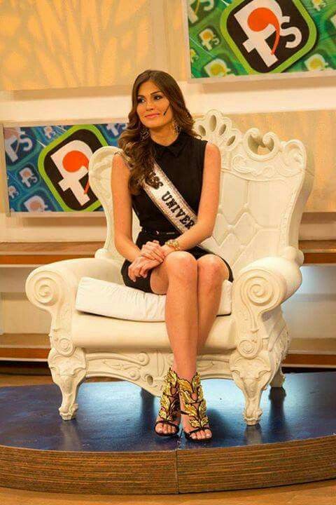 gabriela isler feet 6