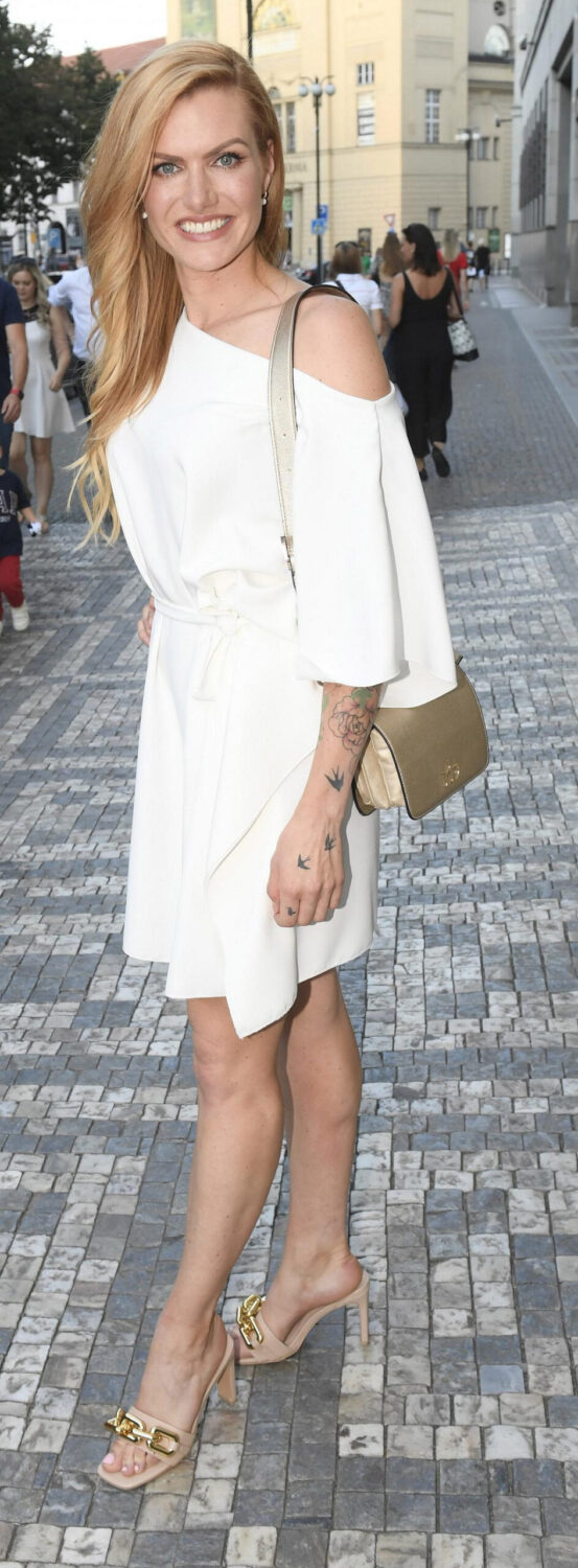 gabriela koukalova feet 2 scaled