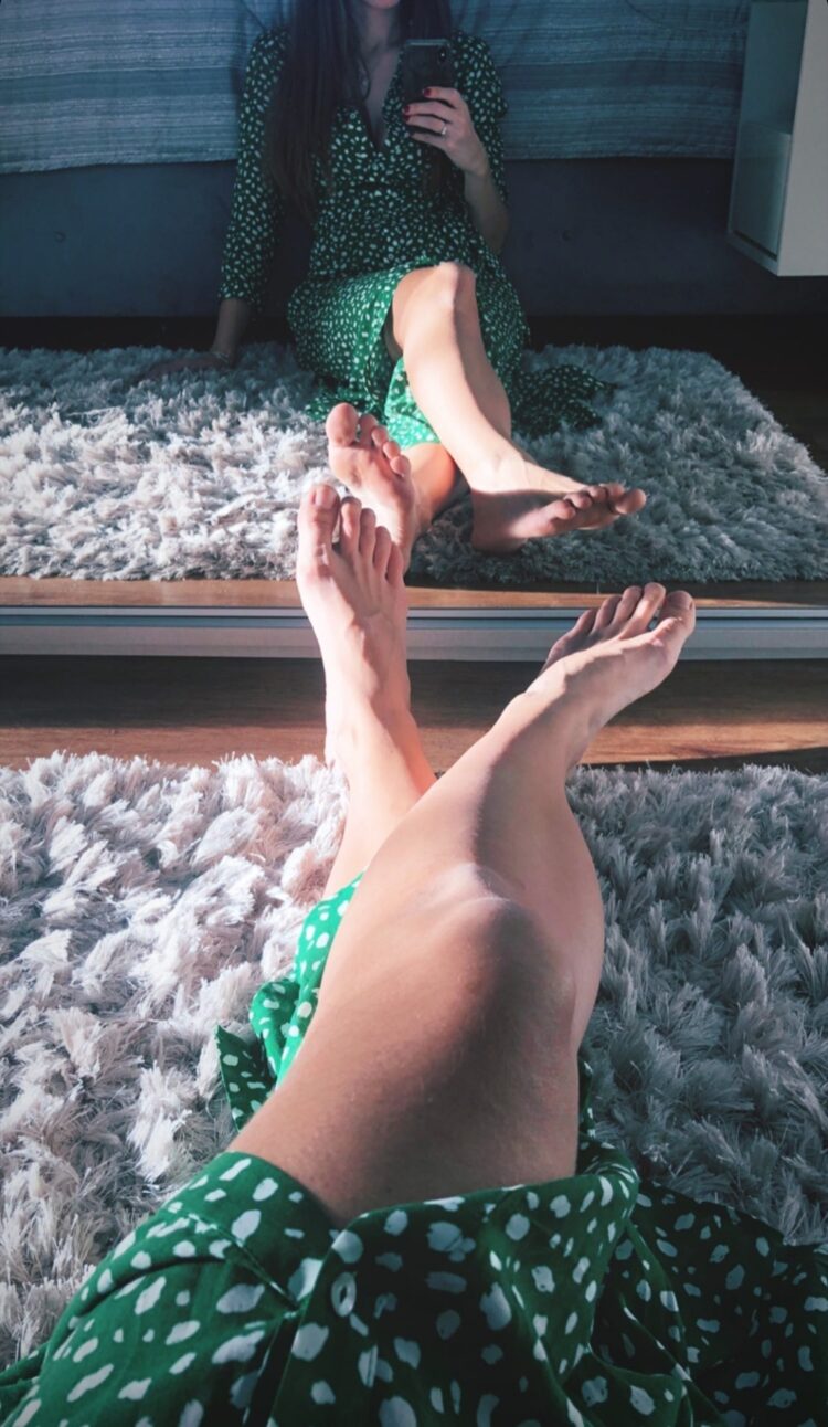 gabriela markus feet 3