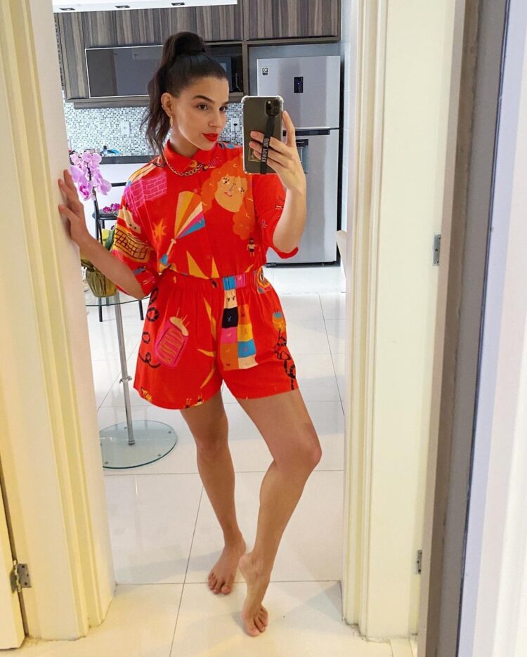 gabriela medvedovski feet 2